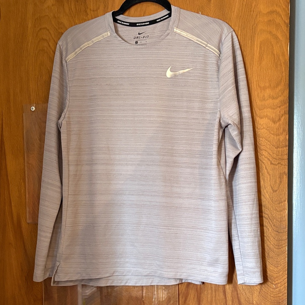 Nike Men's Dri-fit Light Gray Long Sleeve Tee